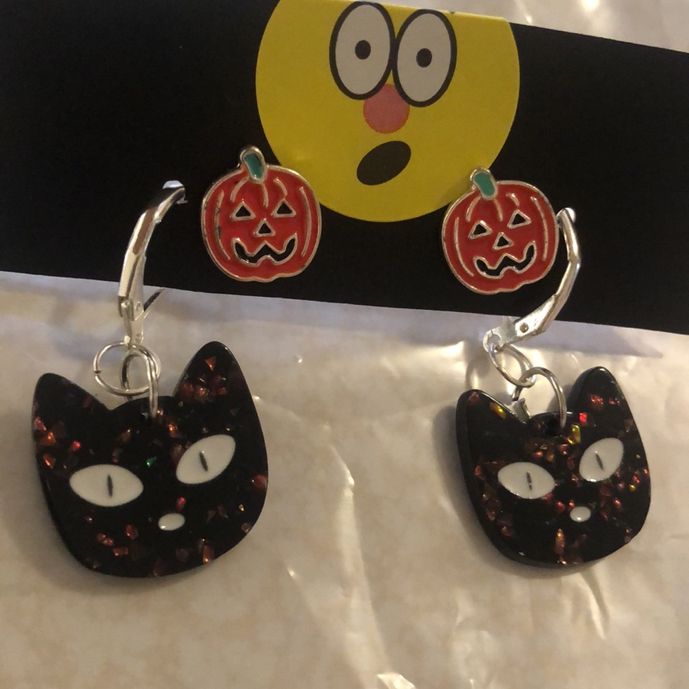 Earrings black cats with glitter and jack-o’-lanterns